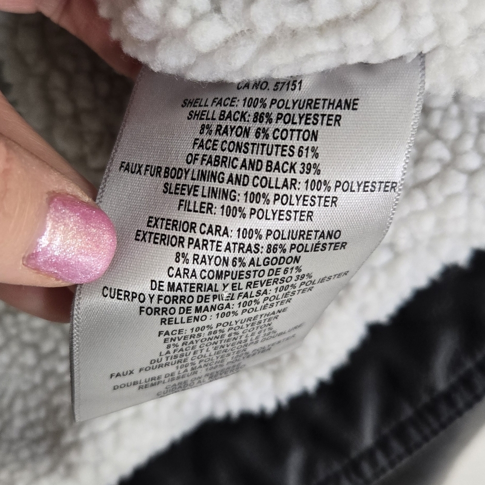 Levis Faux Leather Sherpa Lined Jacket - Picture 13 of 13